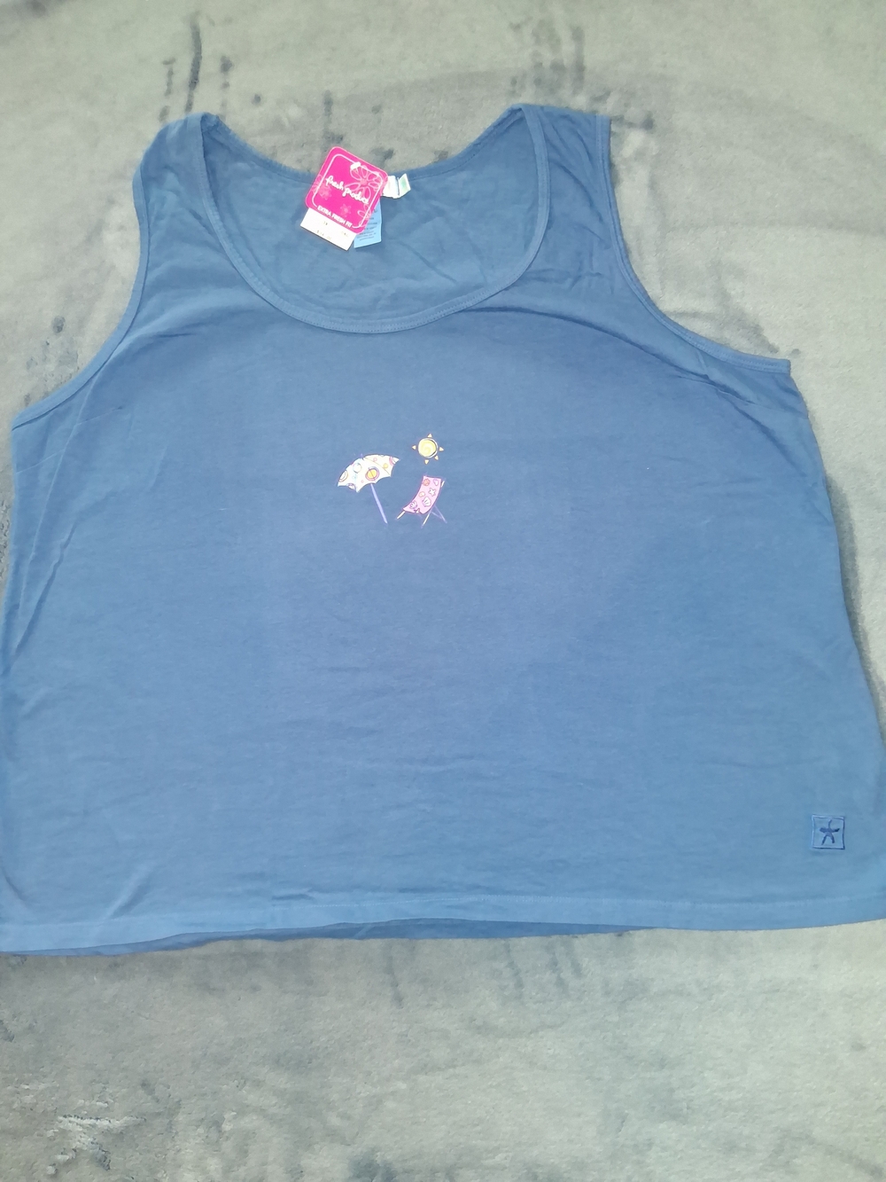​NWT Fresh Produce Womens 3X Blue Tank Top Beach Chair Umbrella Graphic Cotton